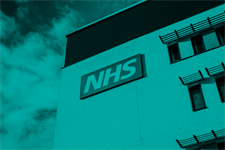 NHS expected to ban staff from wearing political badges at work