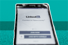 Could LinkedIn profile edits pose a risk for recruiters?