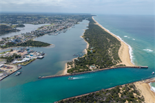 Australia sets new start date for first offshore wind auction