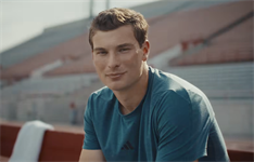 NFL draft No. 1 pick Fernando Mendoza signs with Pfizer