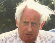 Professional Gardeners Guild founder Brian Hutchinson dies aged 92