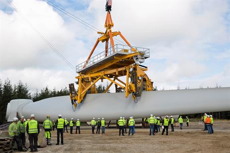 Siemens has created a mechanism for mounting its 75-metre long blades on to offshore turbines