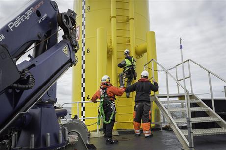 Siemens' workmen transfer onto a turbine at Baltic 1