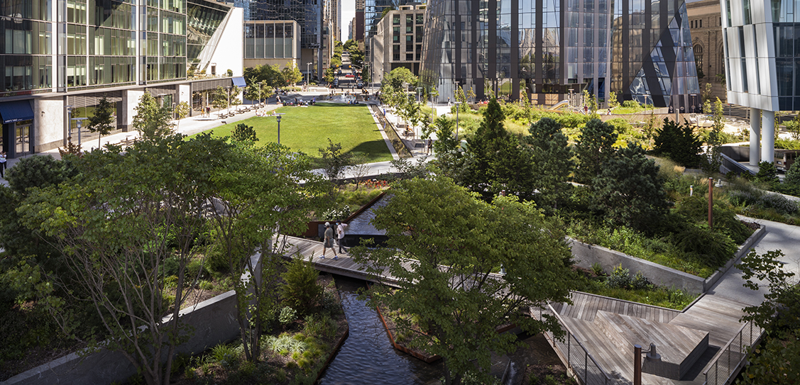 First look at NYC’s Waterline Square Park