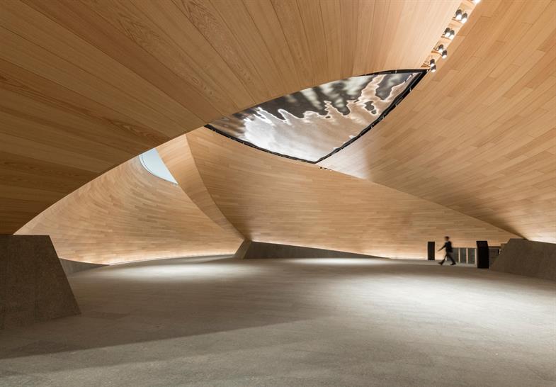 Bloomberg interior, the vortex. Credit_ Nigel Young_Foster + Partners