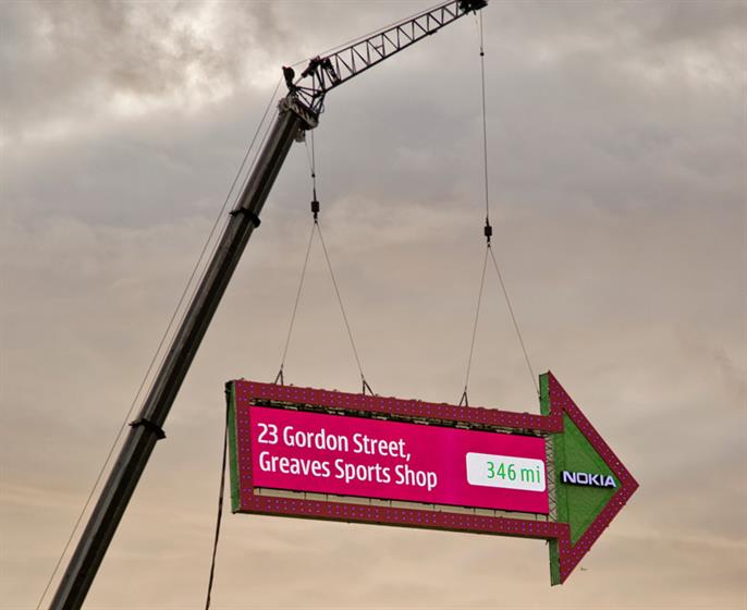 Biggest-Signpost-Nokia-Gold.jpg