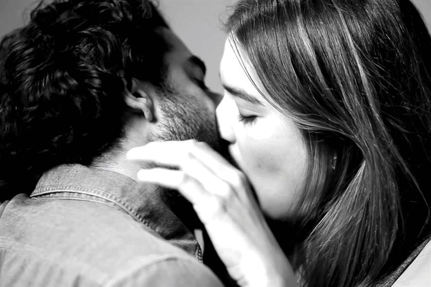 ‘first kiss’