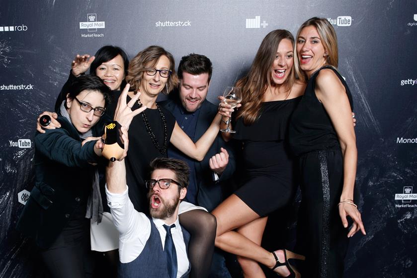 Members of the Leo Burnett Toronto, London, Chicago, and Holler team collect their black Pencil for ‘#LikeAGirl’ 