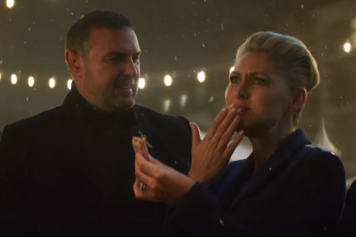 Paddy McGuinness and Emma Willis hit the market for M&S Food Christmas