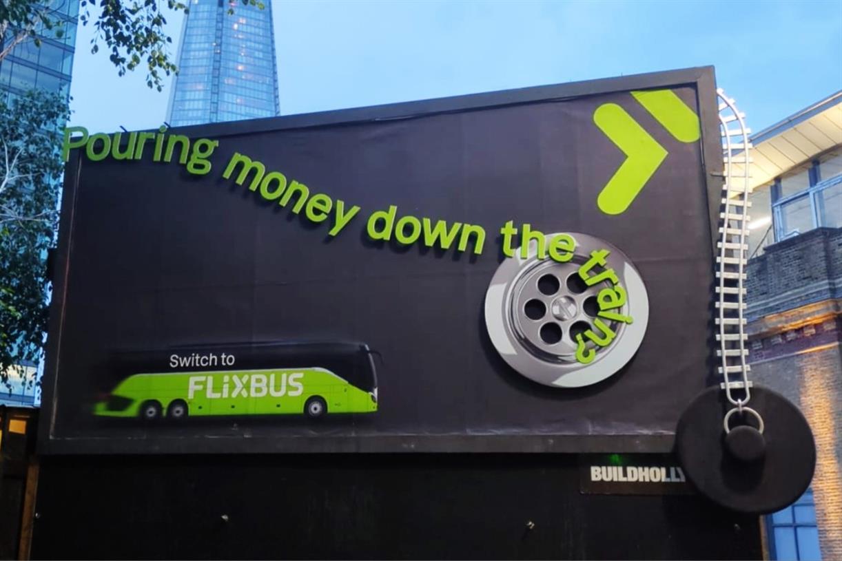 Flixbus plugs its services with special build