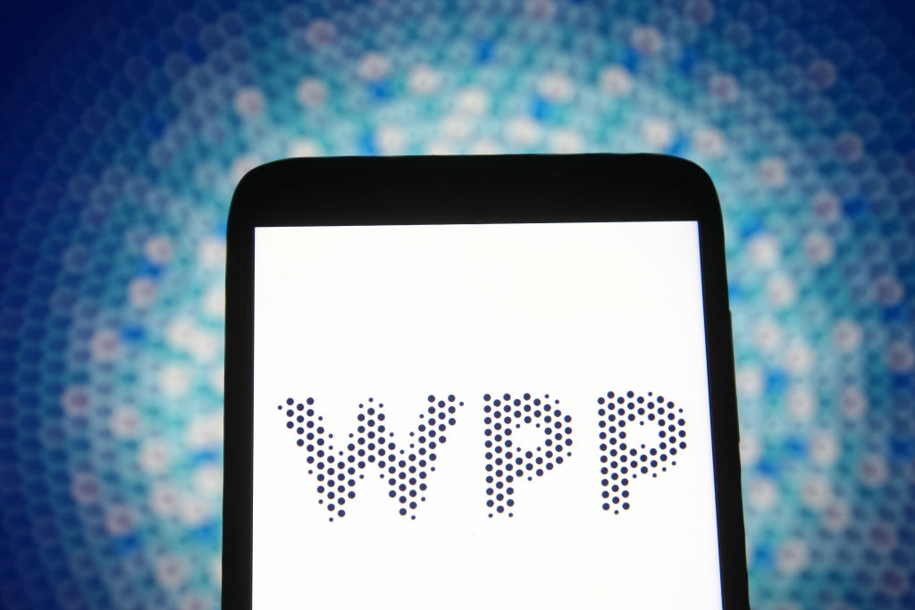 WPP to pay £424m in annual bonuses as ‘momentum’ drives profit up 22%