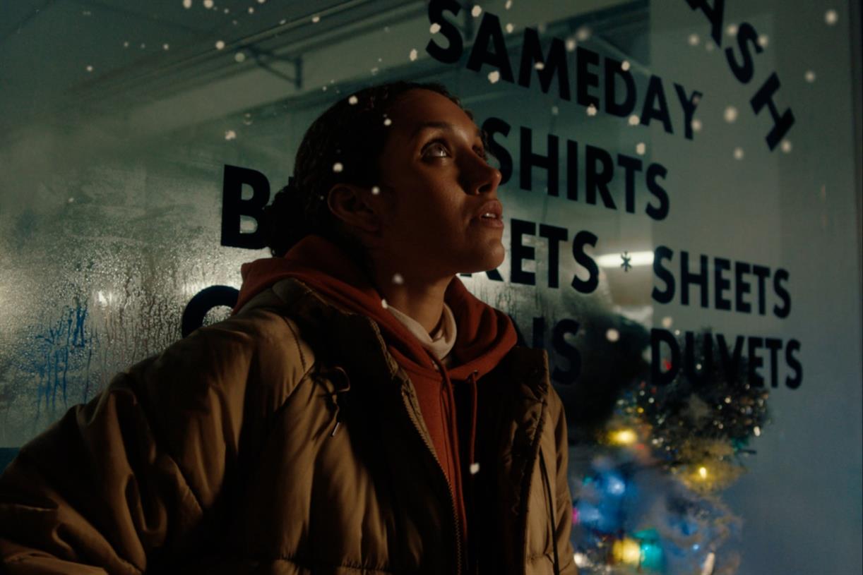 O2 Christmas ad spotlights data poverty with snow flurry of sim cards ...