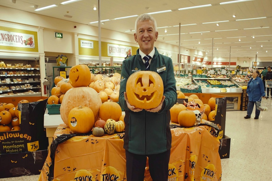 Morrisons launches Pumpkin carving classes for parents
