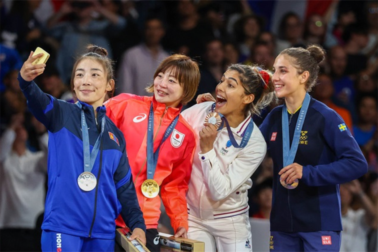 Samsung sees spike in sales with Olympics sponsored winners’ selfie moments