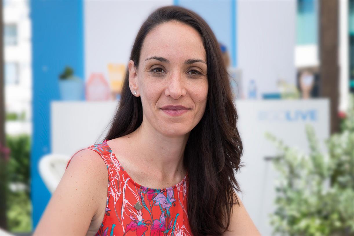 Twitter Cmo Shoots For Social Glory Campaign Us