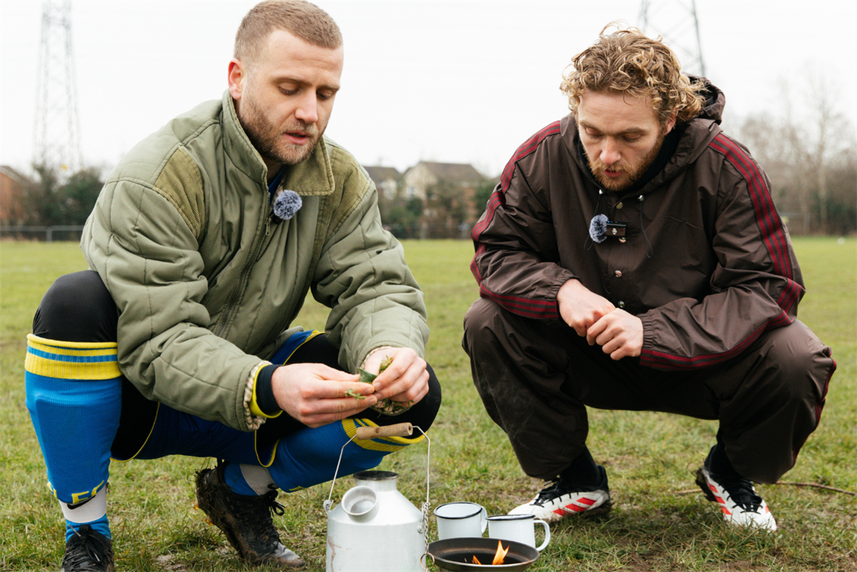 Next phase of 'Extra time with nature' campaign sees footballers foraging for food