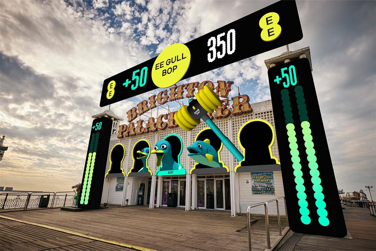 EE turns Brighton Pier into an arcade game for its annual 'Game Day'