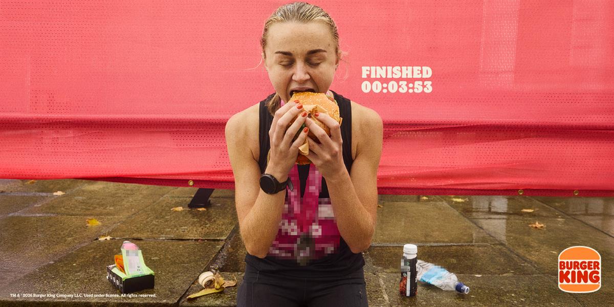 Burger King phủ OOH trên hành trình marathon để biến Whopper thành phần thưởng sau vạch đích