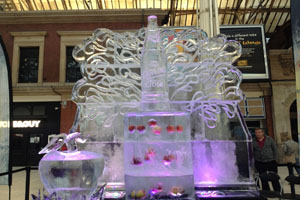 Ice sculpture added buzz to the Carling British Cider campaign