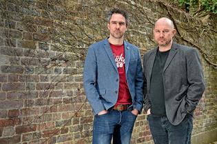 Crowdcube CMO and co-founder Luke Lang (l) with CEO and co-founder Darren Westlake