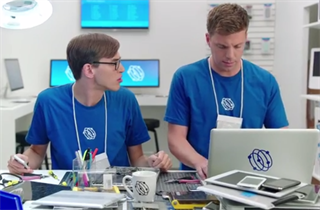 Samsung: latest ads mock the iPhone 6