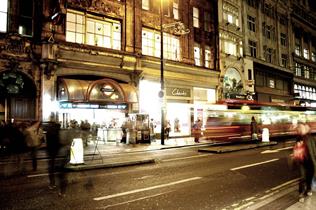 Should Oxford Street be traffic free? (Christian Scholz/Flickr)