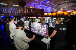 Battlefield 4 fans test out the game at the Eurogamer Expo