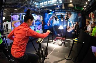 Reebok recently invited fitness fans to earn prizes, by freeing them from blocks of ice