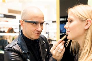 Make-up artists record tutorials through the hi-tech specs