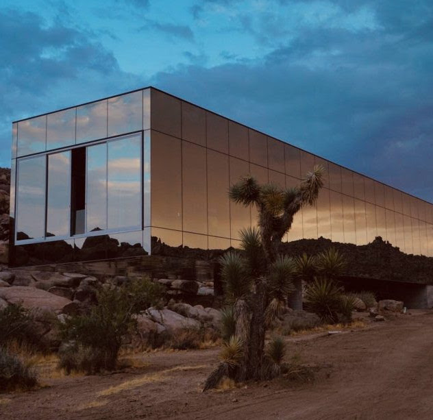The Invisible House