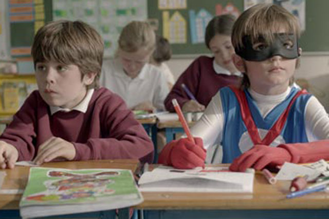 Axa: 'sidekick' TV spot