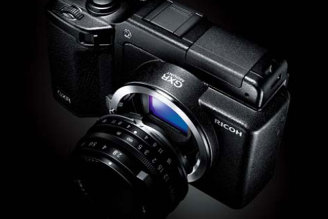 Ricoh GXR: readies camera push