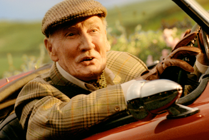 Shreddies: Knitting Nanas campaign stars Leslie Phillips