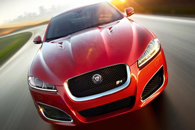 Jaguar: bolsters social media services