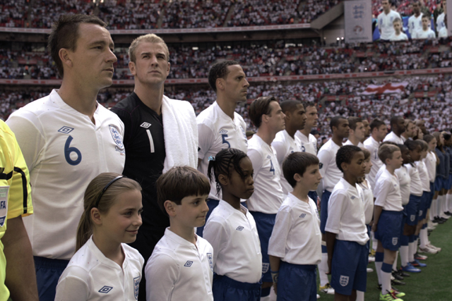 Vauxhall: extends England football team sponsorship