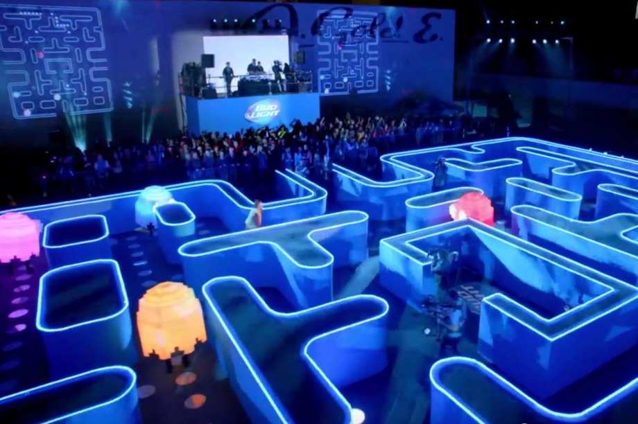 Budweiser’s TV and YouTube ad for the 2015 Superbowl featured a live Pacman game