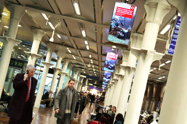 St Pancras International: Vodafone ads feature on JCDecaux digital screens 