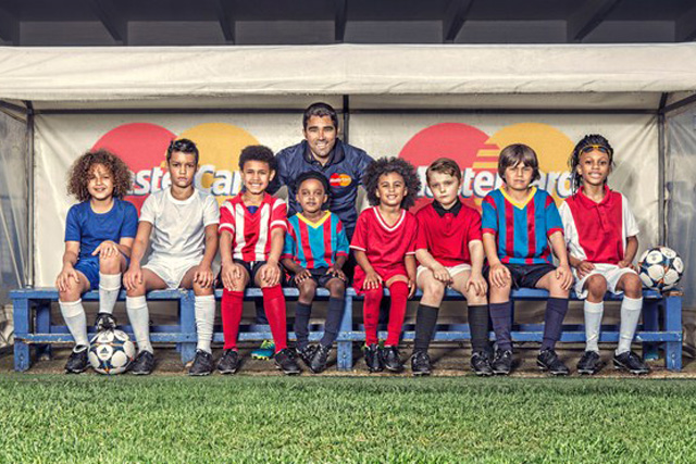 MasterCard: recruits former Portugal star Deco