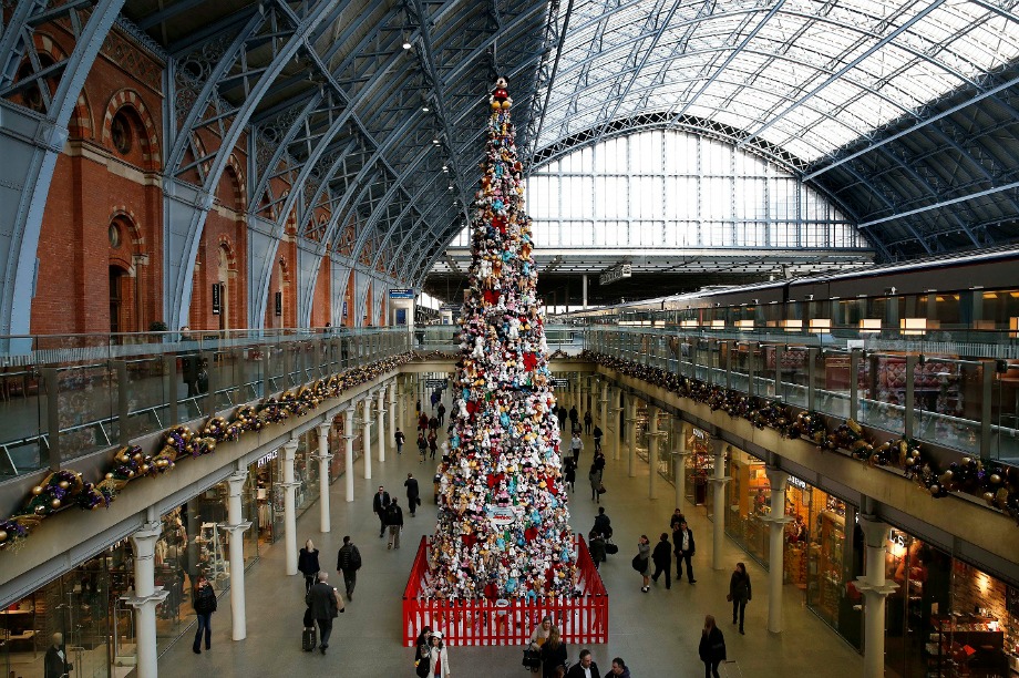 The tree will remain in place until 4 January 