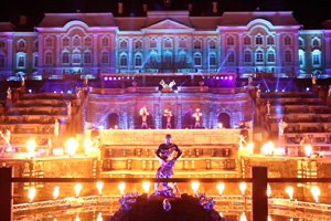 Drive used 18 projectors to map the 293m-wide building