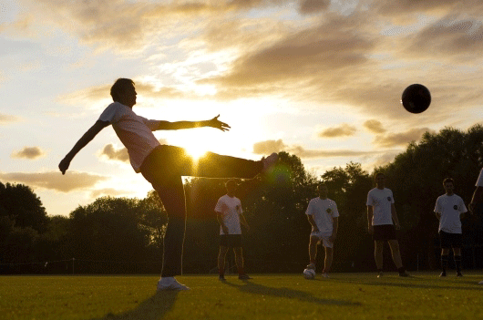 Peter Crouch takes part in Sony's Twilight football push