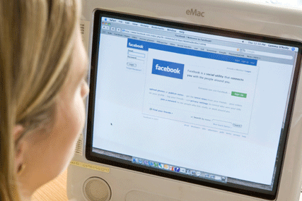 Facebook: social networking ahead of e-mail in online use