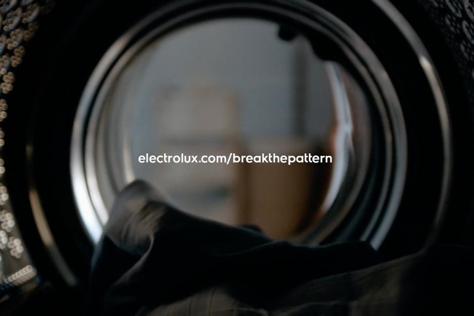 Electrolux: POV from inside a washing machine 