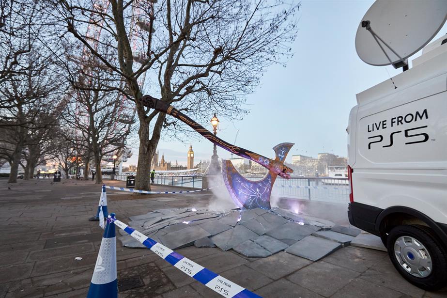 PlayStaion: smashes a giant leviathan axe on London's Southbank alluding to God of War 