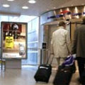 JCDecaux: wins airport task