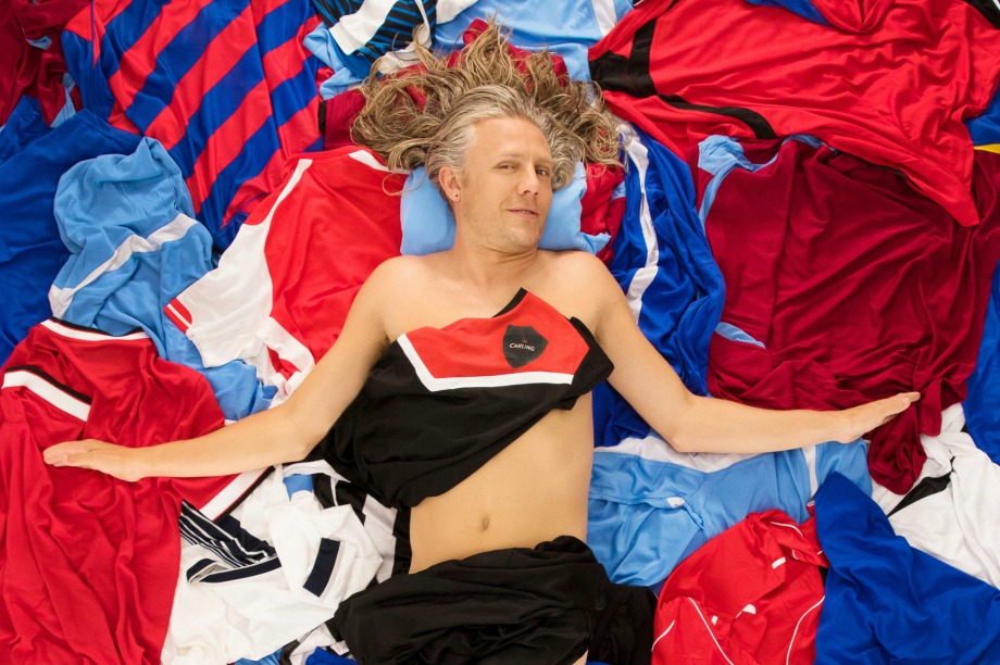 Jimmy Bullard recreated a scene from American Beauty to promote the campaign