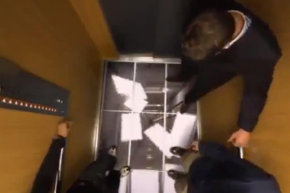 LG: the broken lift stunt is number one in the viral chart
