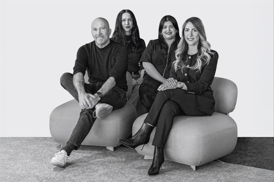 Bruno Bertelli, Katy Alonzo, Cecilia Diaz and Lea Mastroberti sitting together
