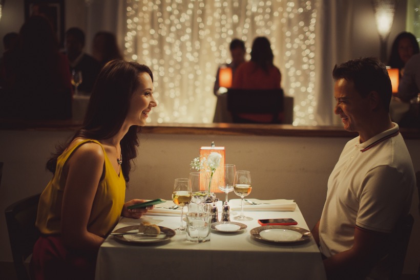 MySingleFriend: Christmas ad campaign depicts disastrous dates