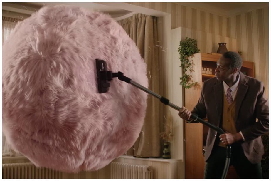 Plusnet's “No fluff” TV ad follows a man who opens the door to find a big ball of fluff floating in the middle of his living room which he then begins to vacuum.